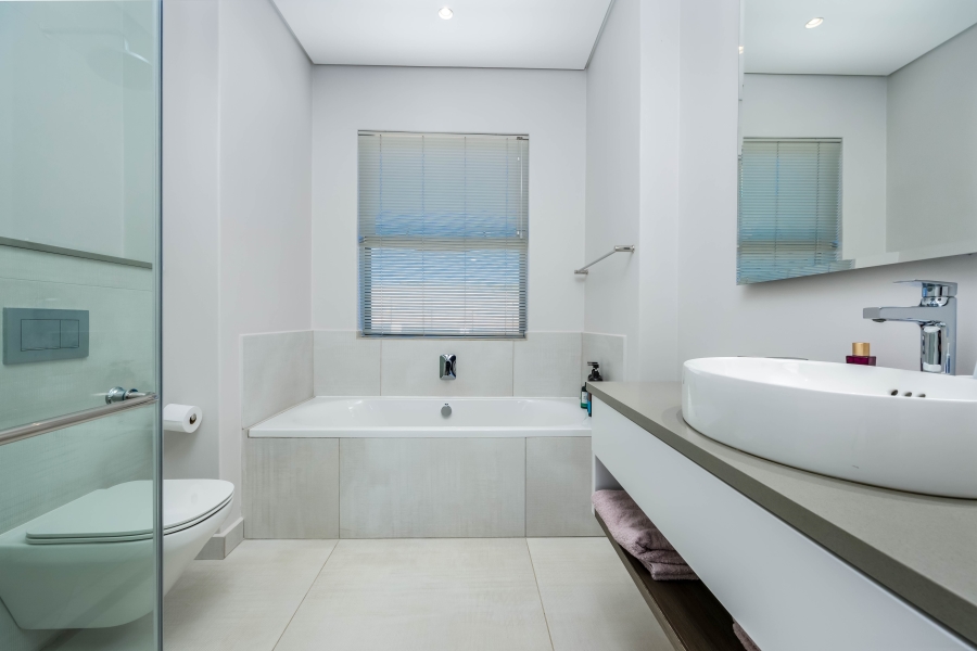 To Let 4 Bedroom Property for Rent in Clara Anna Fontein Western Cape